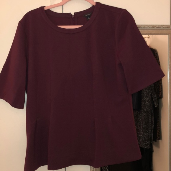 Ann Taylor Peplum Textured Burgundy Top L - Picture 1 of 4